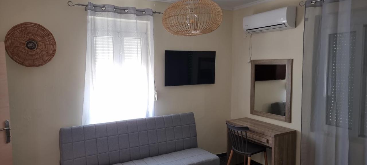 Fifi'S Luxury Apartment Platanés エクステリア 写真